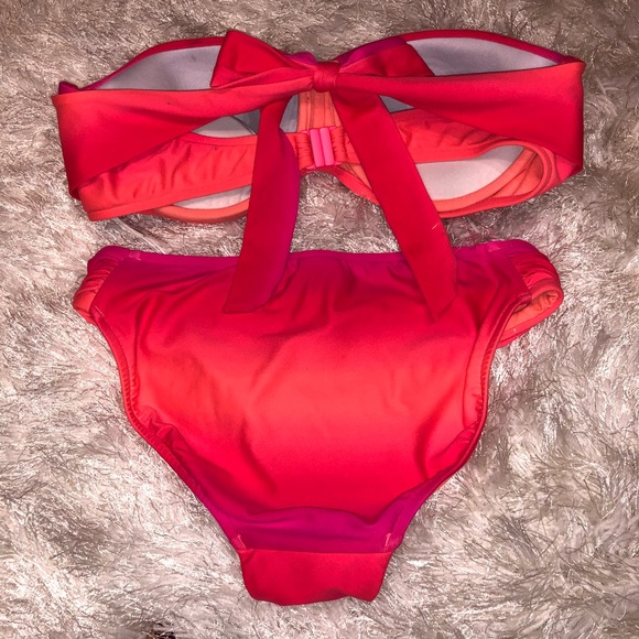 Seafolly Australia bathing suit ❤️ - Picture 2 of 8